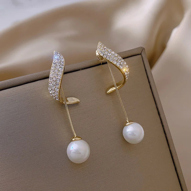 Novo clássico elegante imitação de pérola balançar brincos para mulheres cristal longo borla requintado gota brinco jóias de casamento