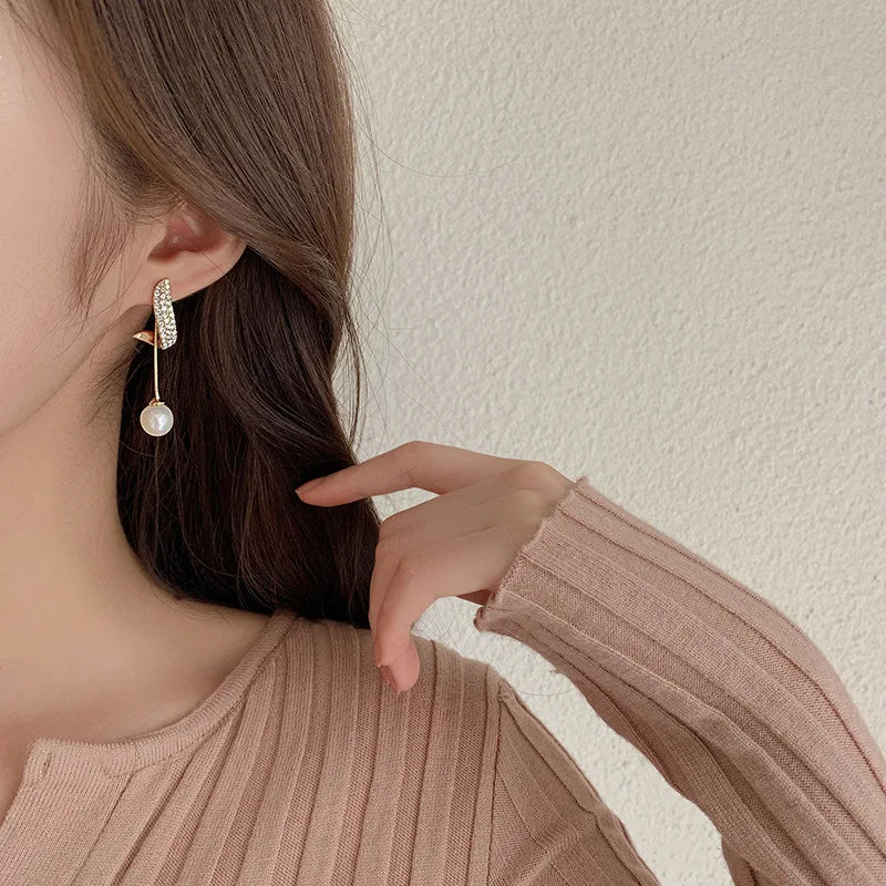 Novo clássico elegante imitação de pérola balançar brincos para mulheres cristal longo borla requintado gota brinco jóias de casamento
